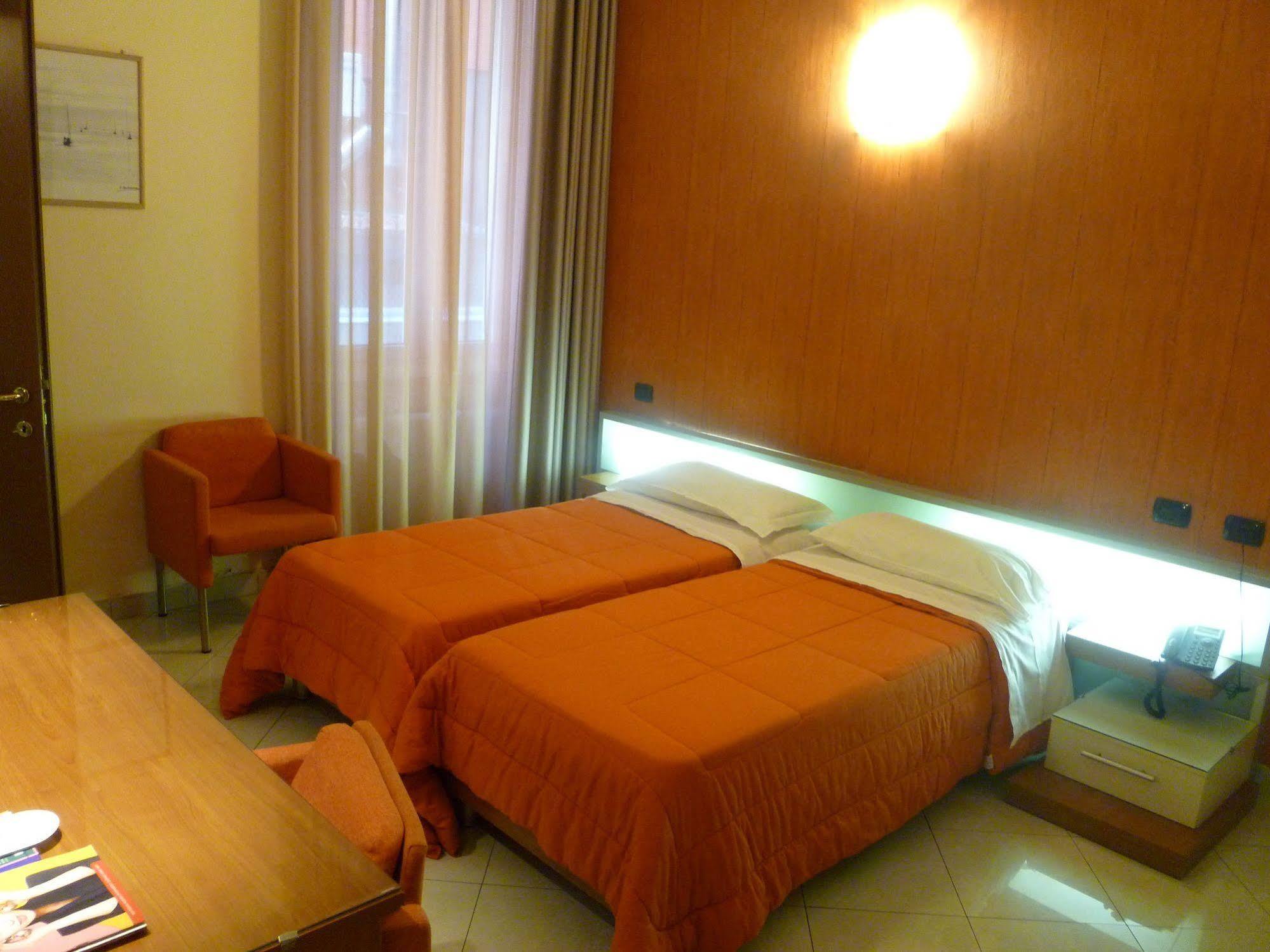 Hotel Del Corso Milano Exterior foto